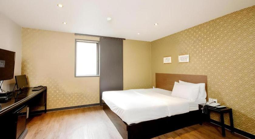 M7 Business Hotel Chilgok Exterior foto