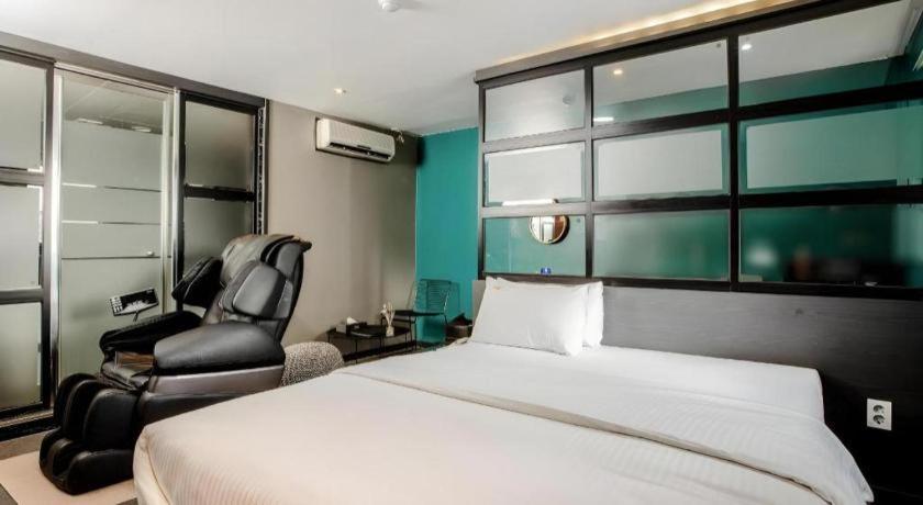M7 Business Hotel Chilgok Exterior foto
